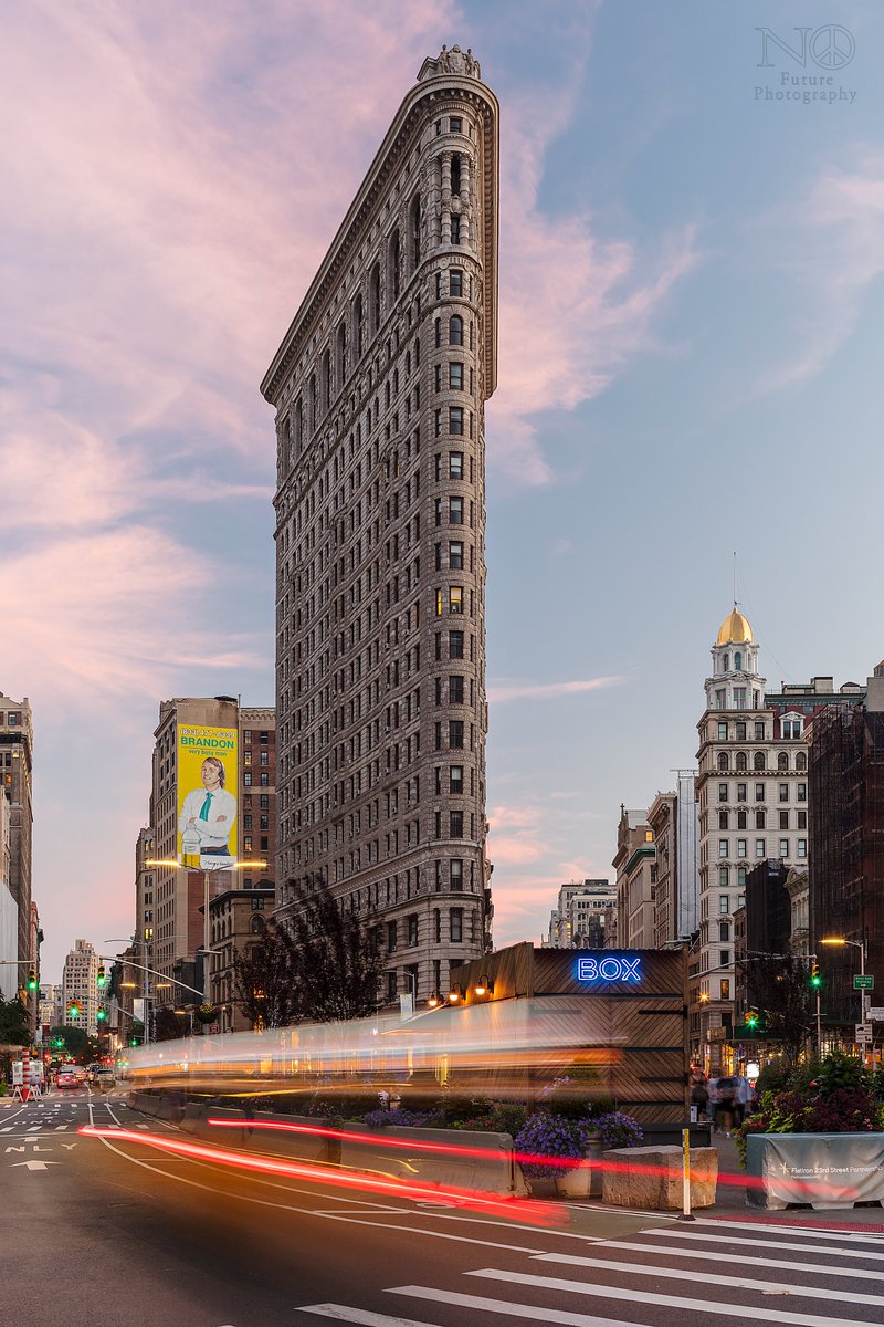 Nofuturistic.eth 👻 (@nofuturephoto) on Twitter photo Another fun fact:
I'm a photographer!
Most people ignore the photo part of my username but I did a ton of photography when I lived in NYC.
I'll be at <a href="/RareEvo/">Rare Evo: A Blockchain Event</a> in Las Vegas this week photographing the conference which will be a lot of fun! Another fun fact:
I'm a photographer!
Most people ignore the photo part of my username but I did a ton of photography when I lived in NYC.
I'll be at <a href="/RareEvo/">Rare Evo: A Blockchain Event</a> in Las Vegas this week photographing the conference which will be a lot of fun!