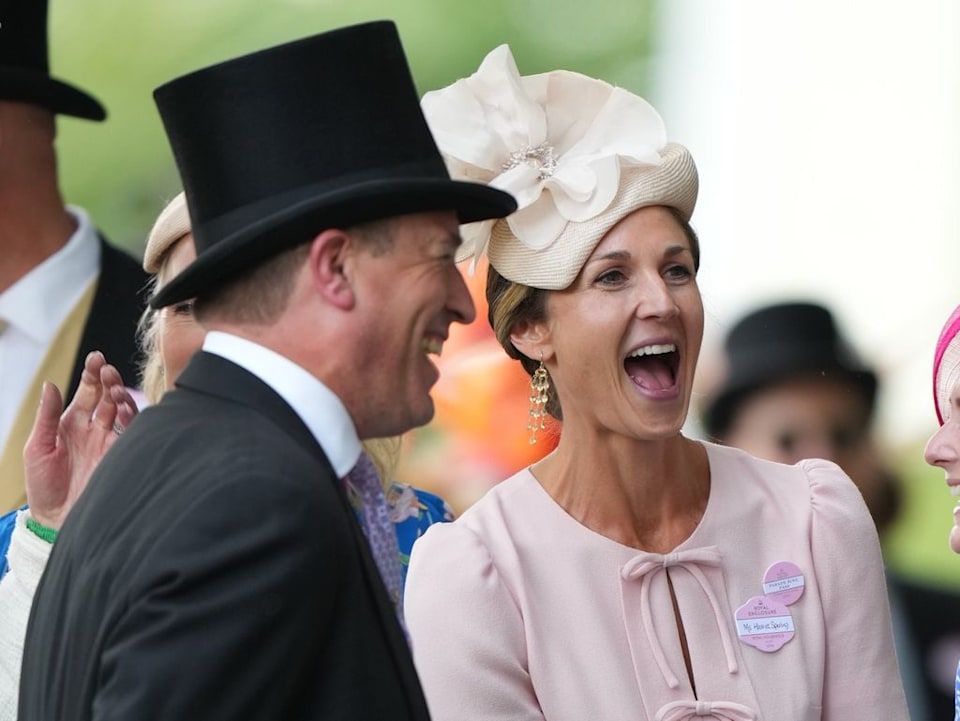 RobinLynnKing2's tweet image. #PeterPhillips Looks very Happy  with his wife to be #KingCharlesIII  and #QueenCamilla