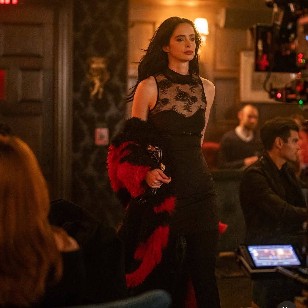 finalsnaps's tweet photo. krysten ritter the woman you are https://t.co/1k5hFCUCKz