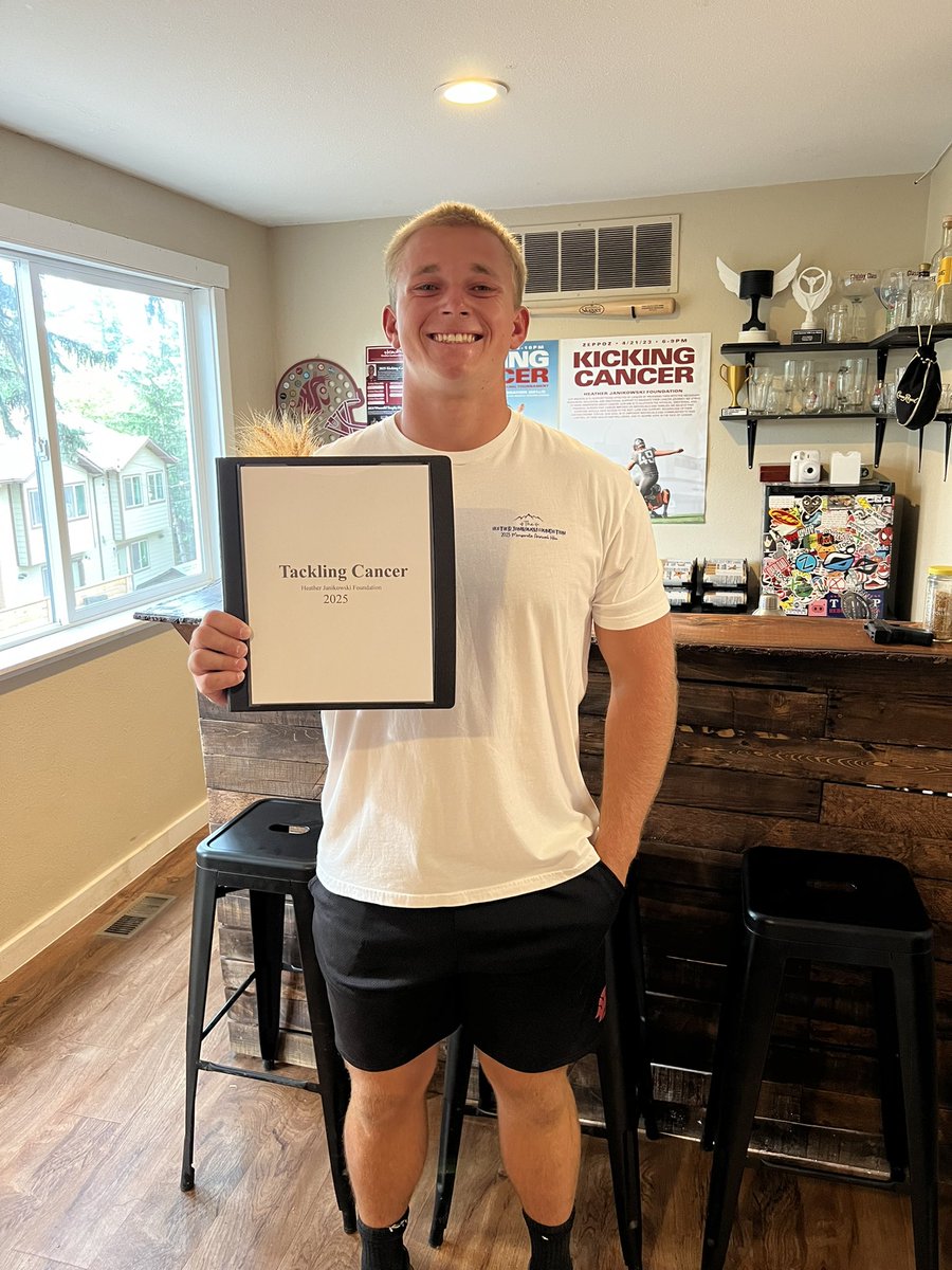 Attention Coug Fans I am taking over kicking cancer and rebranding to Tackling Cancer to help those in the Pullman and Seattle community. With every tackle I get I will be donating that money to a family in need!