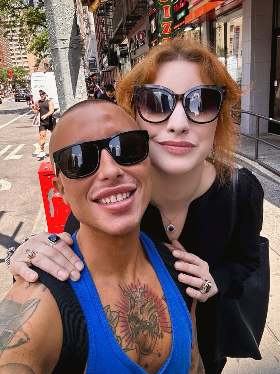 I would die for her. 

<a href="/JinkxMonsoon/">Jinkx Monsoon is Mary Todd</a>