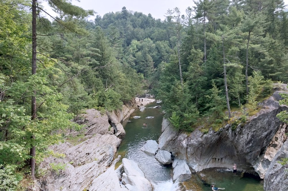 ExperienceVT's tweet photo. Visited Huntington Gorge near Camel's Hump today. https://t.co/dHjrzL4EUG https://t.co/54wfiSjYjr