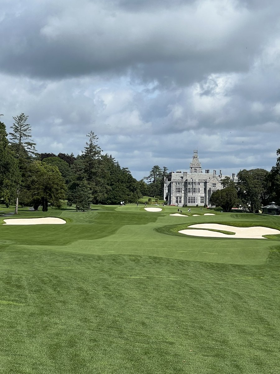 slicerdicer2's tweet image. Twas a windy day @adaremanor but what a class place, top notch service, definitely world class beds &amp;amp; shower.  Great caddies and the last day to ay as they close the course next 10 months and replace all the fairways.  (84, lots of 3 putts today)