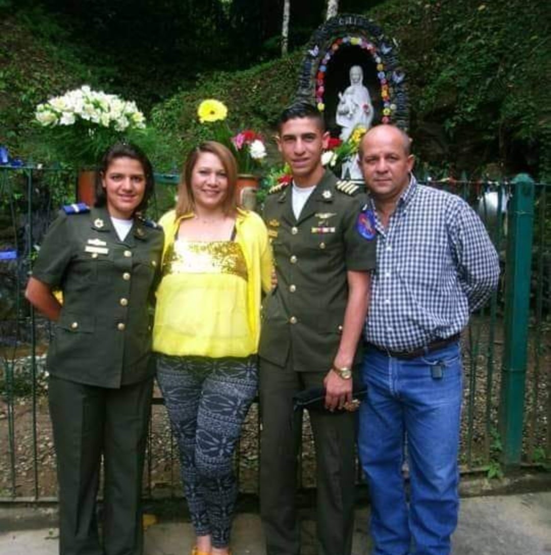 Mi amado hijo Franklin Caldera Martinez continúa SECUESTRADO por el Régimen, hoy suma 1632 días sin poder compartir con sus seres queridos.
No más!!!

"Por una Venezuela Libre y sin Presos Políticos"

<a href="/CorteIDH/">Corte Interamericana de Derechos Humanos</a>
<a href="/volker_turk/">Volker Türk</a>
<a href="/OACNUDH/">OACNUDH</a>
<a href="/ONU_es/">Naciones Unidas</a>
<a href="/CourPenaleInt/">CPI-Cour pénale int.</a>