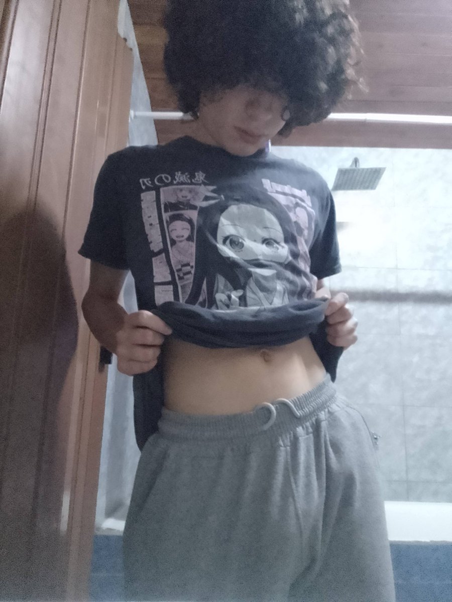 Vakitoki's tweet photo. @neekotinavt Yo te sigo,
Y te quiero mucho 
Pues pasa lo que quieras 
Y mi pito mide 24cm 
Soy este https://t.co/dQrD9yaYf4