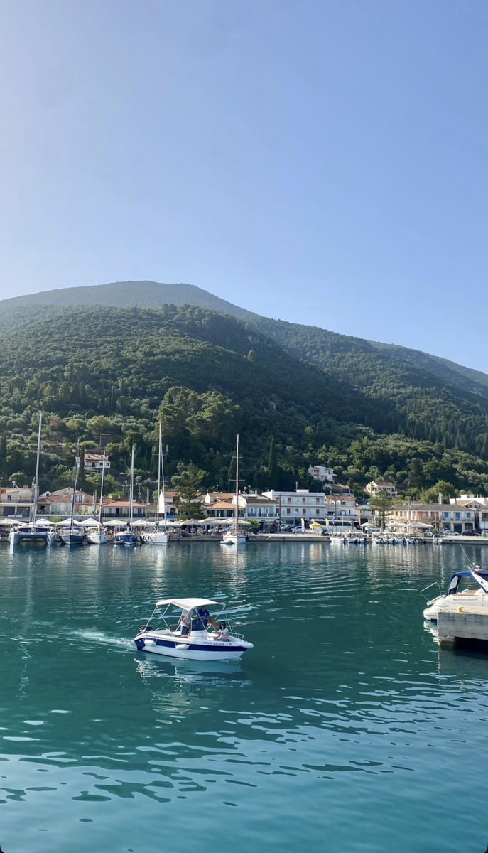 Greece’s majestic mountains ⛰️ 
#Greece #mountains