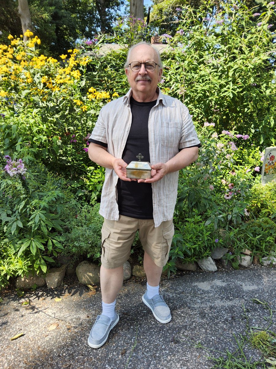 🕊️ This week, I will return a significant relic of Saint Kateri Tekakwitha (1656–1680) to her homeland at the Saint Kateri National Shrine and Historic Site in Fonda, NY. The relic, housed in a reliquary from the late 1800s, will be entrusted to the Shrine for permanent