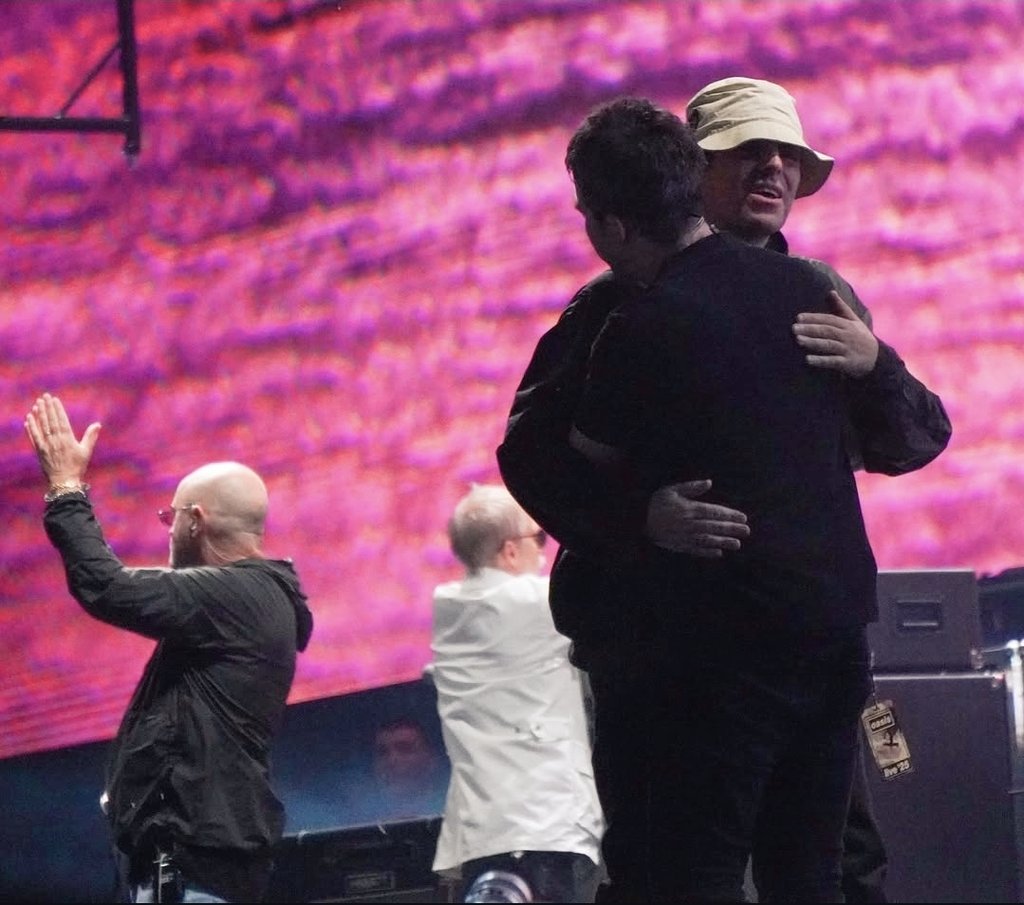liamgdaily's tweet photo. Oasis Wembley Night 5 🫂

📷raphph
#OasisLive25 https://t.co/LFoXocO1eb