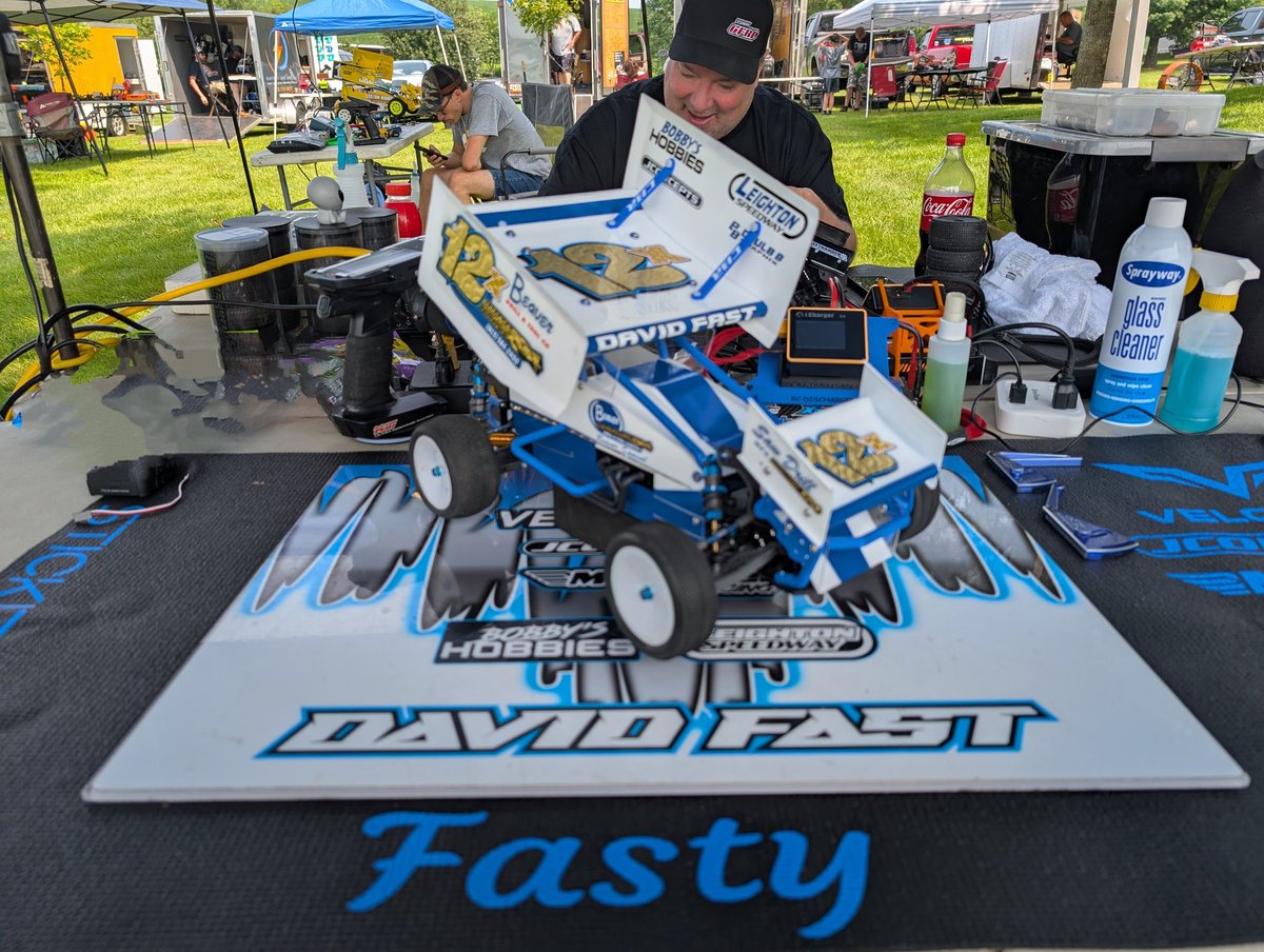 davidfast's tweet photo. How do you like the new scheme for my sprint car? 😃

@Beaverracing12x https://t.co/PyXfjW03Uz