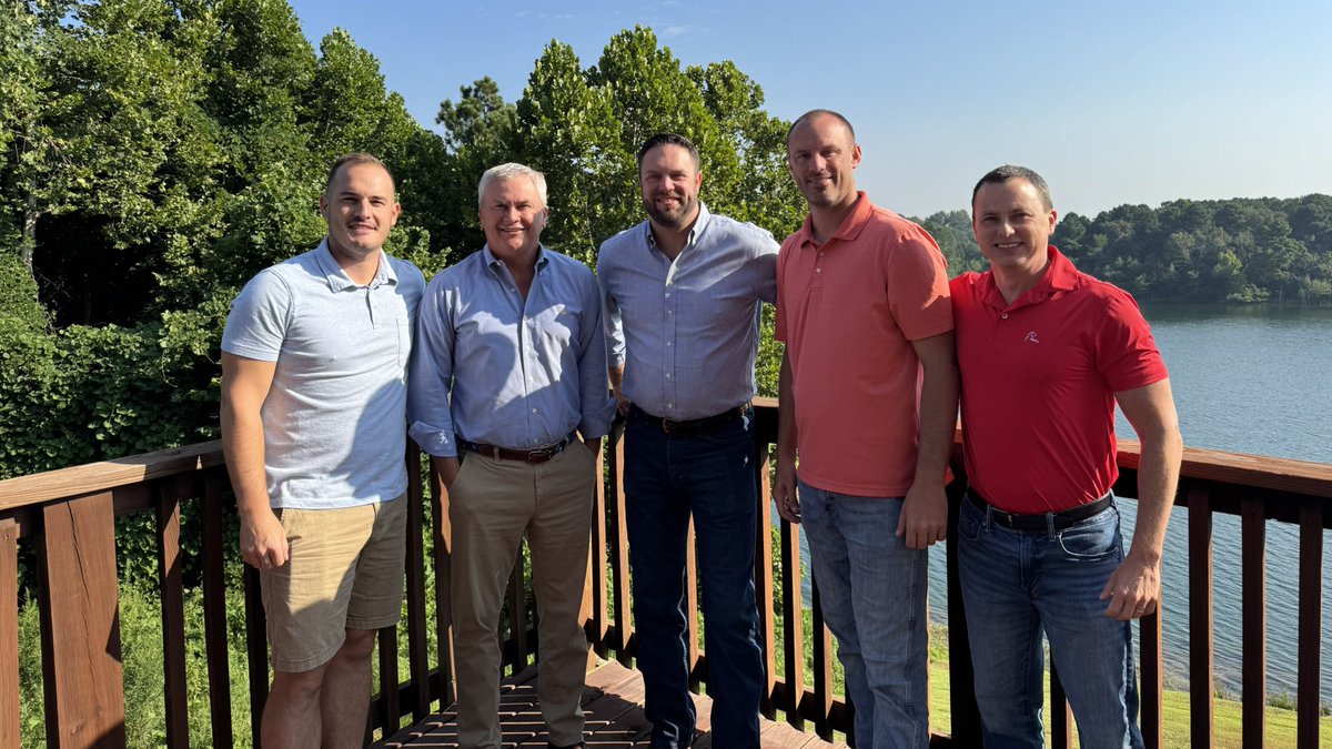 TravisTBurton's tweet image. WKY is THE place to be for the first Saturday in August. It was a productive and fun few days leading up to the big #FancyFarm picnic. I especially appreciate all @JamesComer does to make the week such a big deal.