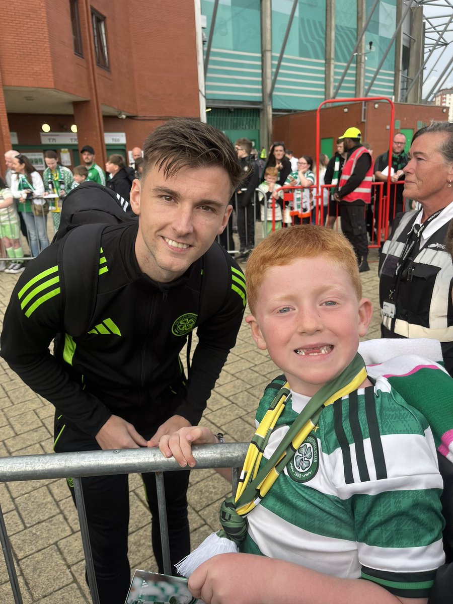 wee gumsy and <a href="/kierantierney1/">Kieran Tierney</a> 🍀🍀🍀
