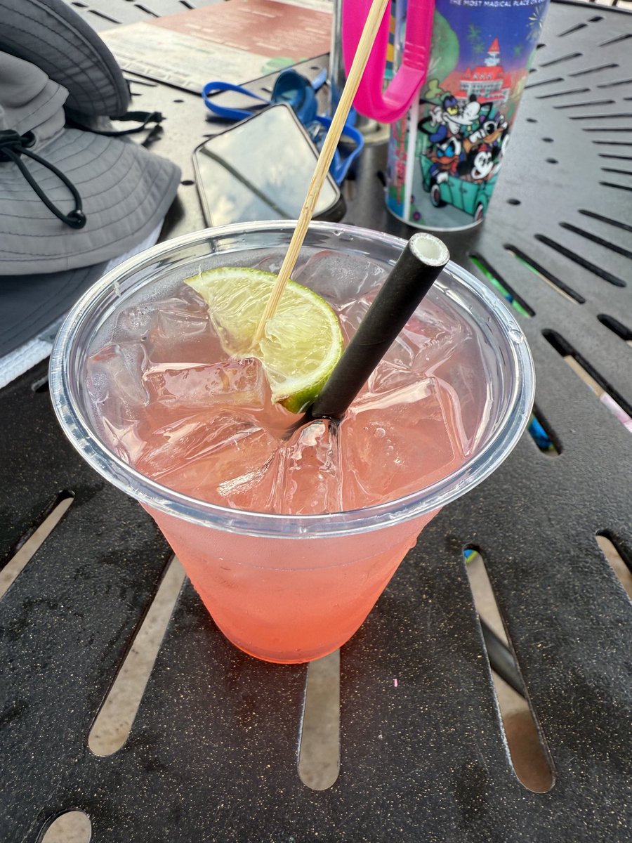 Some fruity bullshit by the pool #BuzzedTwitter 😎🌊