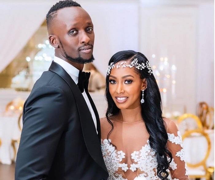 Anyway nshobora kubivuga ntago mwabyemera ariko ntago mu Rwanda tuzongera kugira umuhanzi mwiza nka Meddy.. kuva u Rwanda rwabaho mu 1488 ntawundi muhanzi mwiza nkawe twagize…

Meddy warakoze, I gipimo . Akaramata, Ese urambona, ndi uw’i Kigali n’izindi waririmbye ,