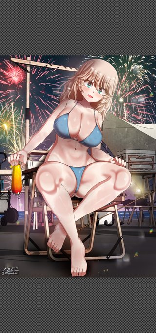 花火を楽しむ宇宙人ちゃん🎆
The Alien girl is enjoying fireworks. 