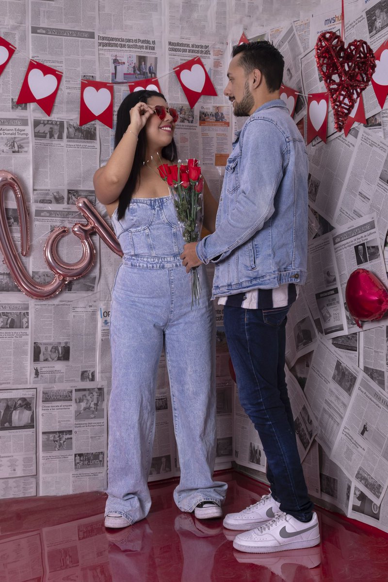 Vibrant_Pics's tweet photo. ✨Un recuerdo eterno capturado entre risas y miradas.

Ellos decidieron inmortalizar su historia en nuestro set de San Valentín, y tú… ¿ya reservaste tu sesión?

❤️ Sesiones para parejas, amigos o incluso para ti sol@

📍 Estudio Vibrant Pics
📅 Cupos limitados por temporada https://t.co/SP7GN3tJzc