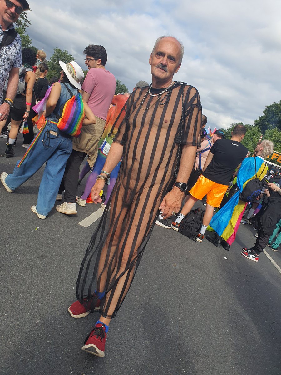 trumi07's tweet photo. Outfit auf dem CSD https://t.co/qARkf6dKyL