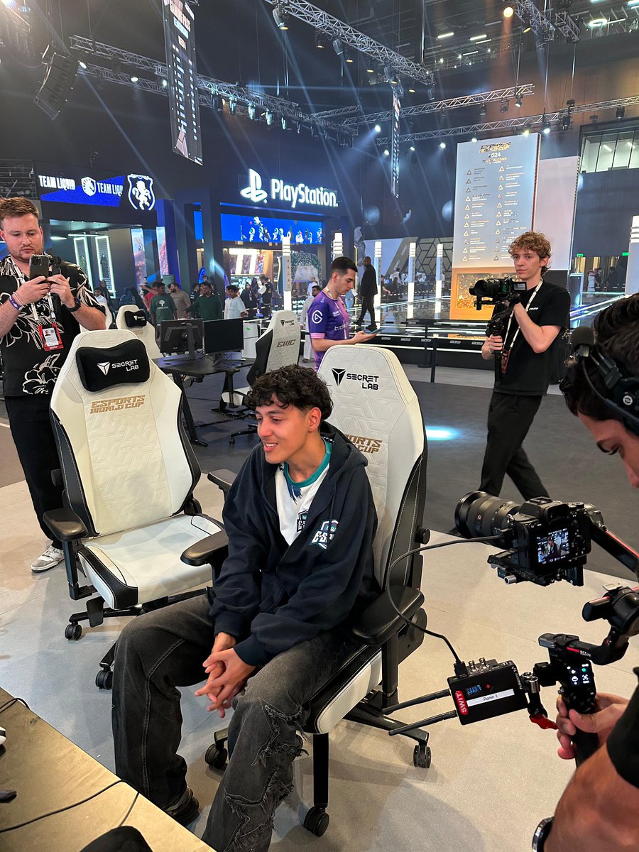 HassanWright tweet media