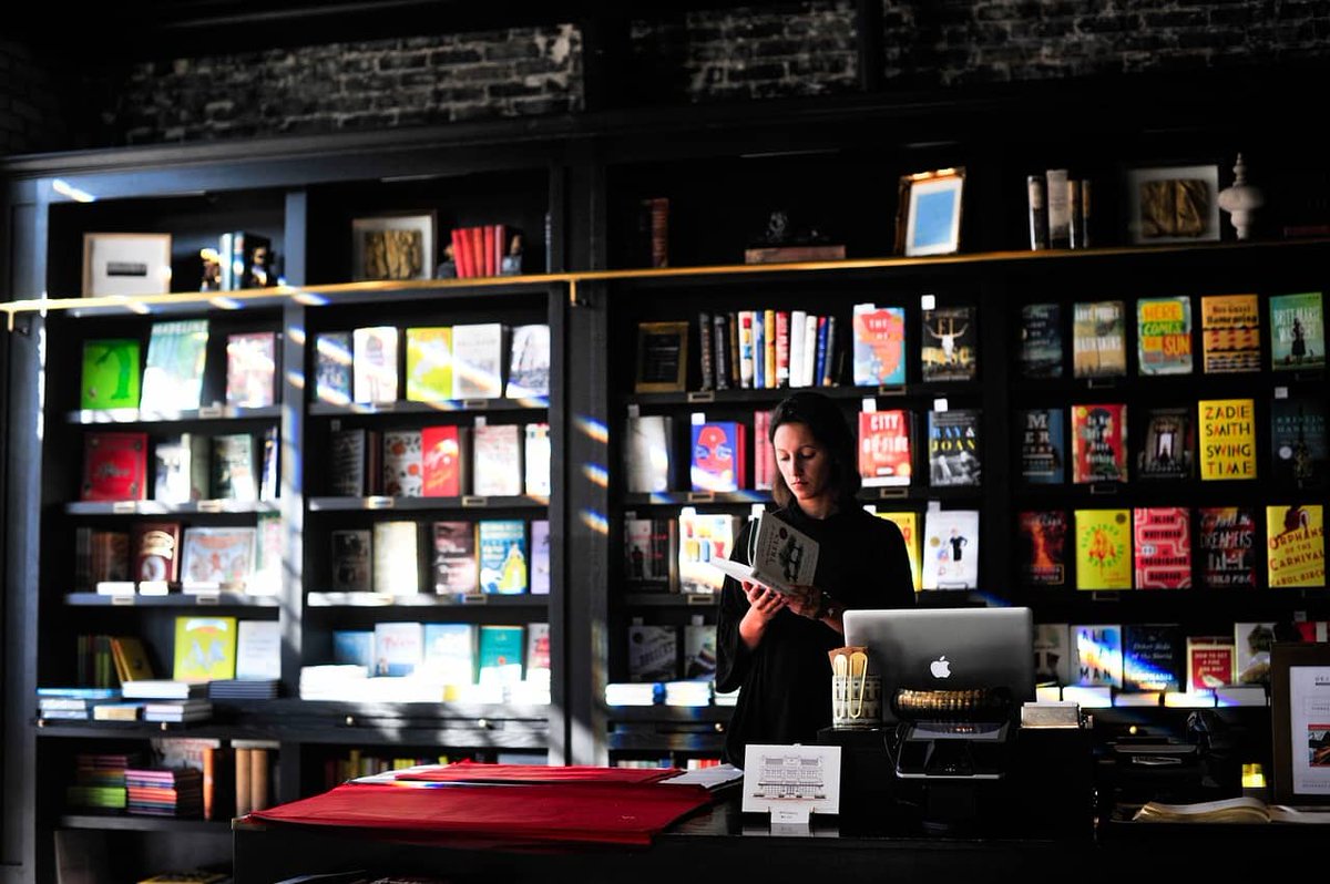 📚 Dive into literary history with our list of the 102 best-selling books of all time! From timeless classics to modern masterpieces, how many have you read? 
mybookcave.com/102-best-selli…
#Bookworm #Books #Booklove #Read #Reading #Readingtime #Library #Bookaholic #Booksbooksbooks
