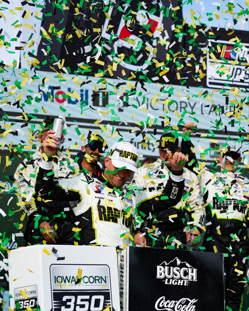 Iowa Speedway tweet media