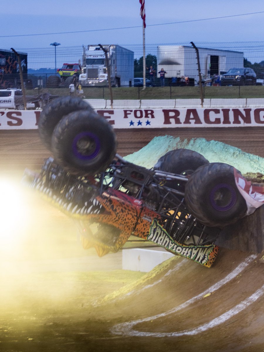 The Dirt Track tweet media