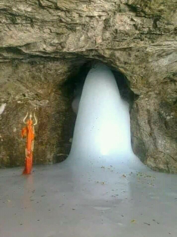 VoiceOfSaurabh5's tweet photo. Divya darshan of Baba Amarnath Barfani https://t.co/N8oaBlW43L