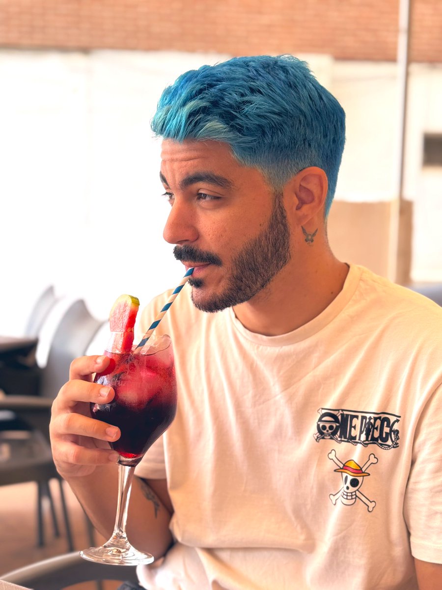 Siento decepcionaros pero en realidad no soy snorlax soy esto