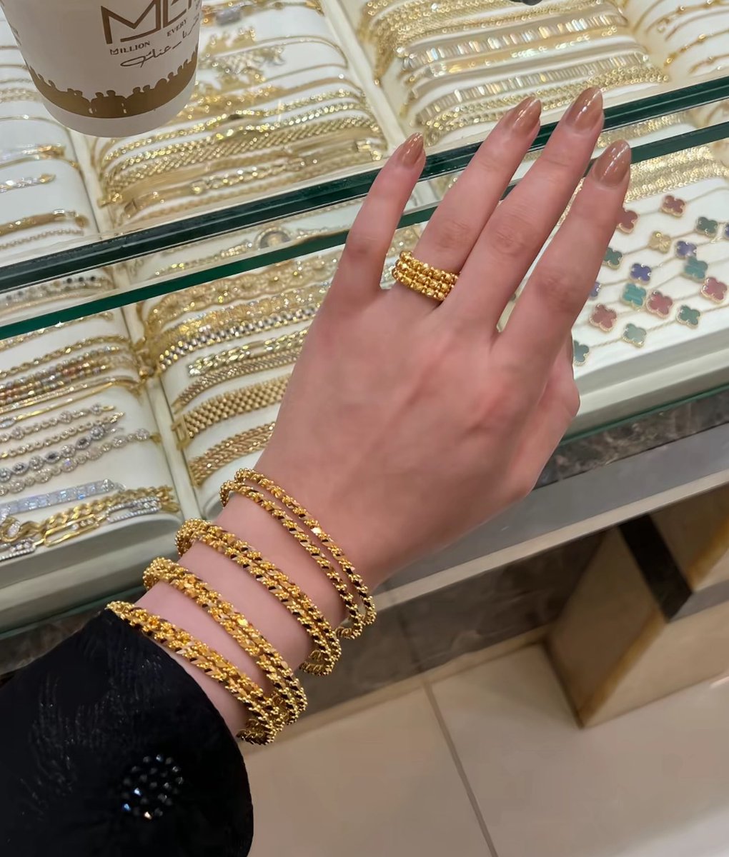 تبين هرمون الانوثه يرتفع عندك ١٠٠٪ اشتري ذهب