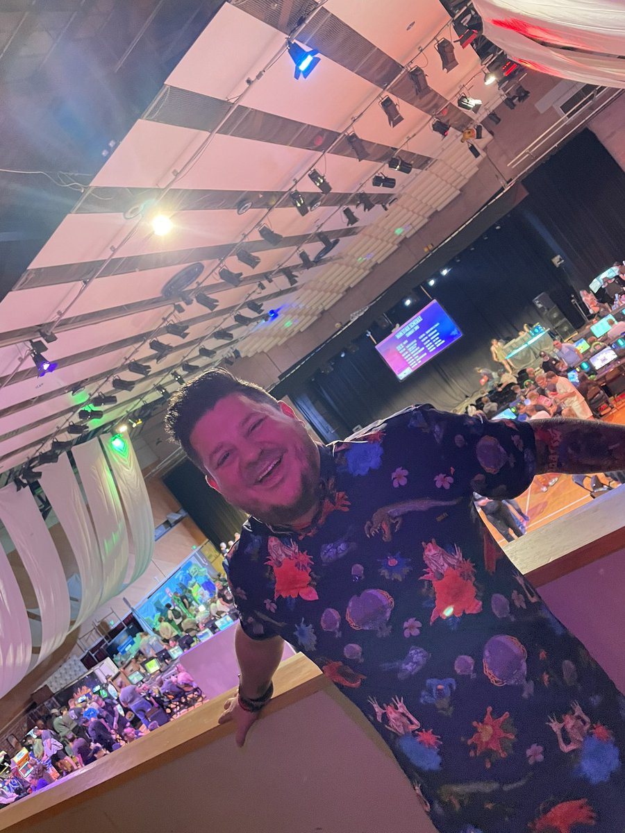 Level Up Leroy / The comic con DJ tweet media