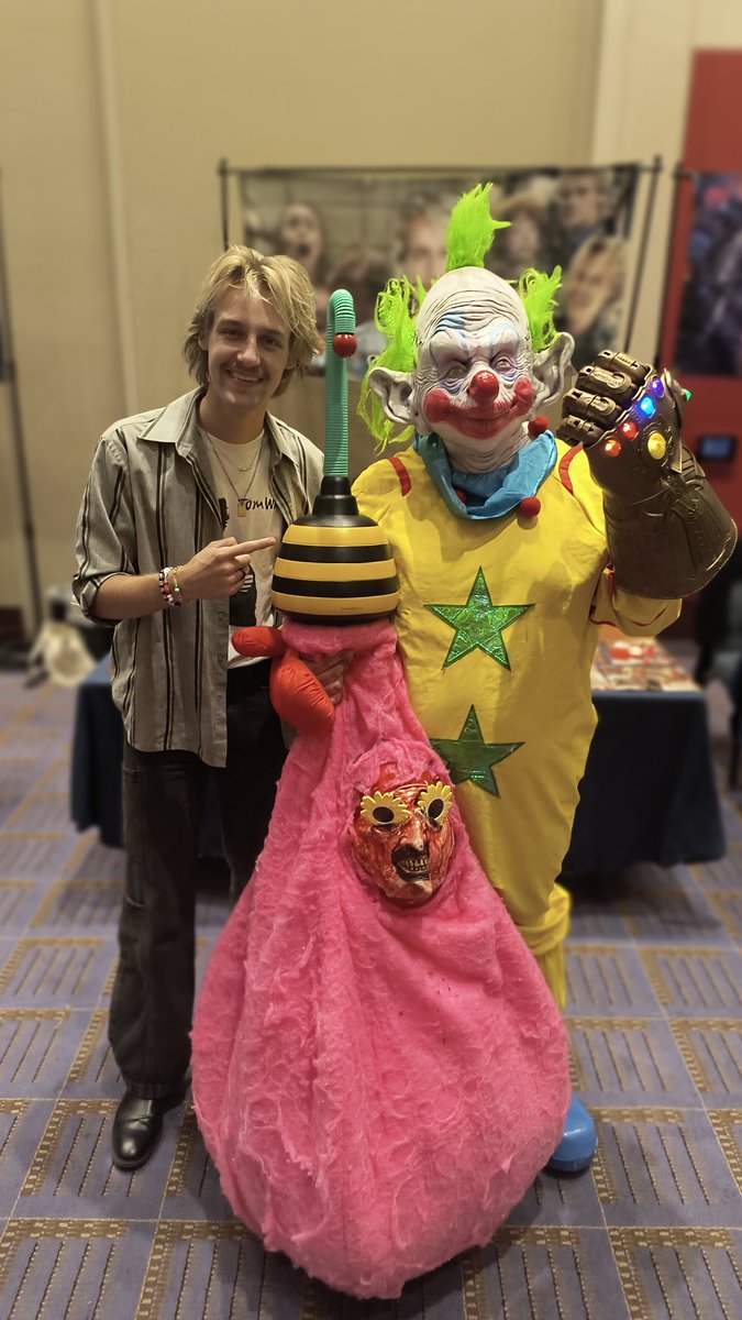 JamesRoll1's tweet image. so cool meeting  mason mecartea from terrifier 3 such an awesome and really down to earth and cool actor to talk to. #terrifier3 #masonmecartea