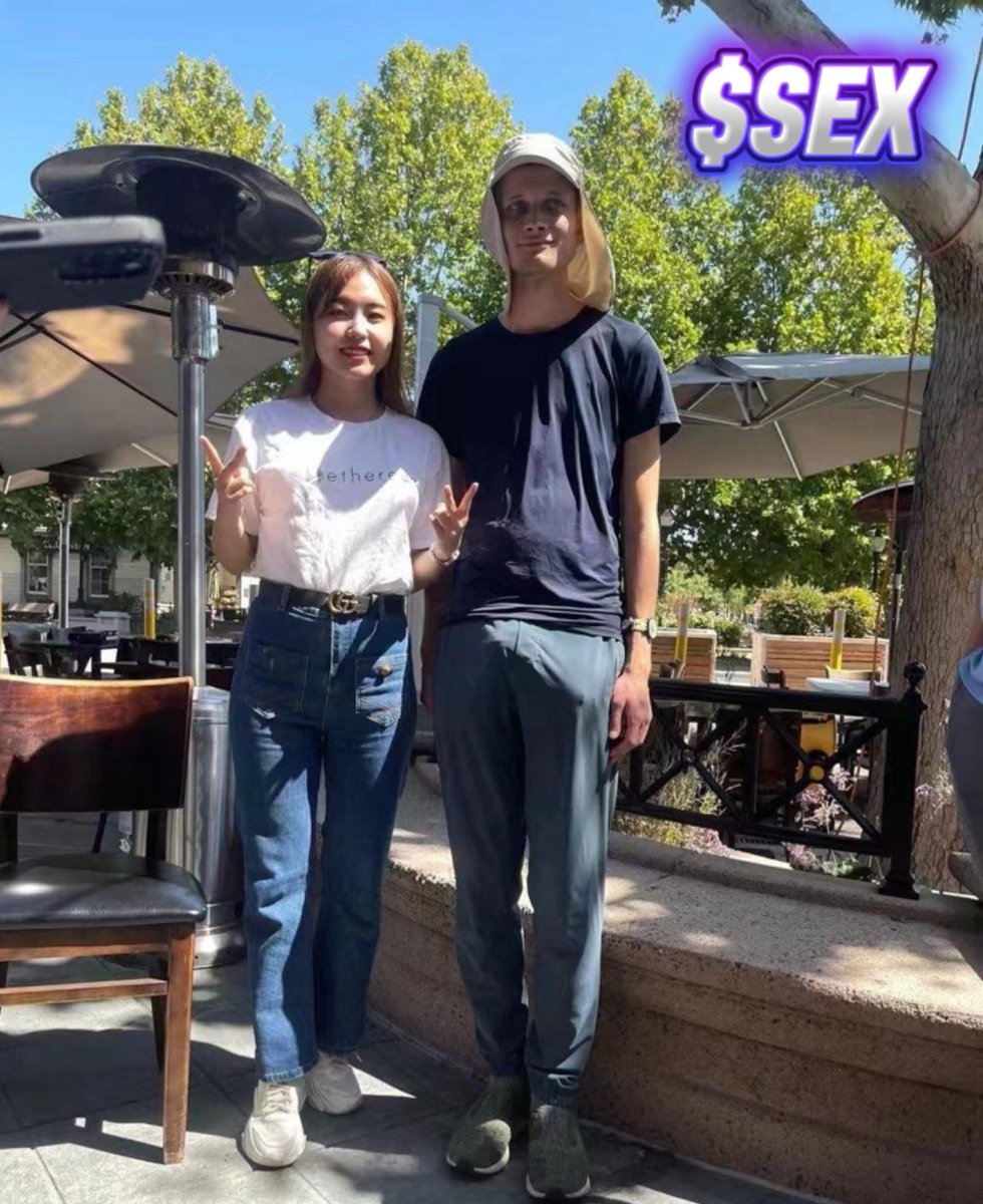 Rare Vitalik photo before having $sex