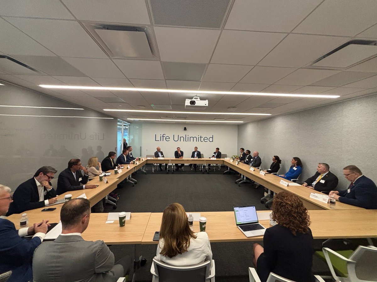 Joined <a href="/SenMcCormickPA/">Senator Dave McCormick</a> &amp; the Pittsburgh Life Sciences Alliance to talk about PA’s leadership in AI, biotech, and clinical innovation. 💡🧬
We’re ready to grow this industry, fuel breakthroughs, and keep PA a global life sciences hub. #PAlifeSciences #Innovation #PAeconomy