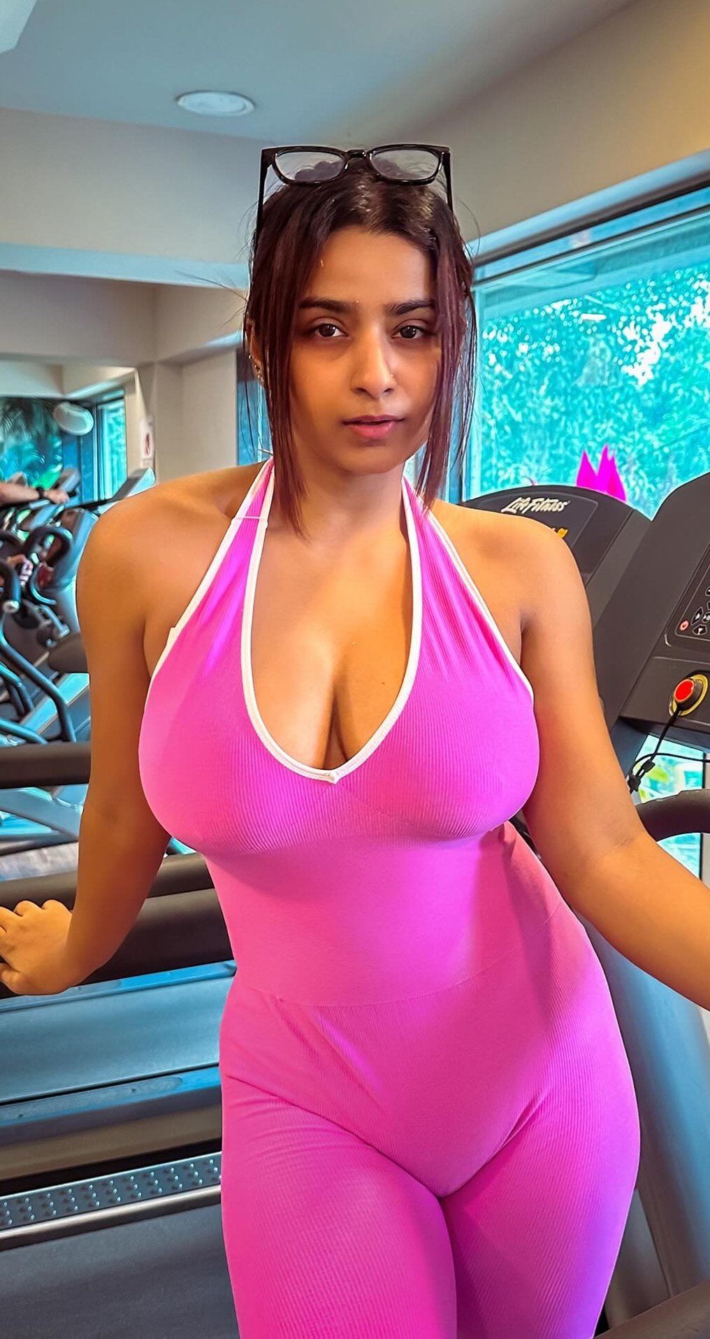 Gxe-Ye7aAAA77G_?format=jpg&name=large