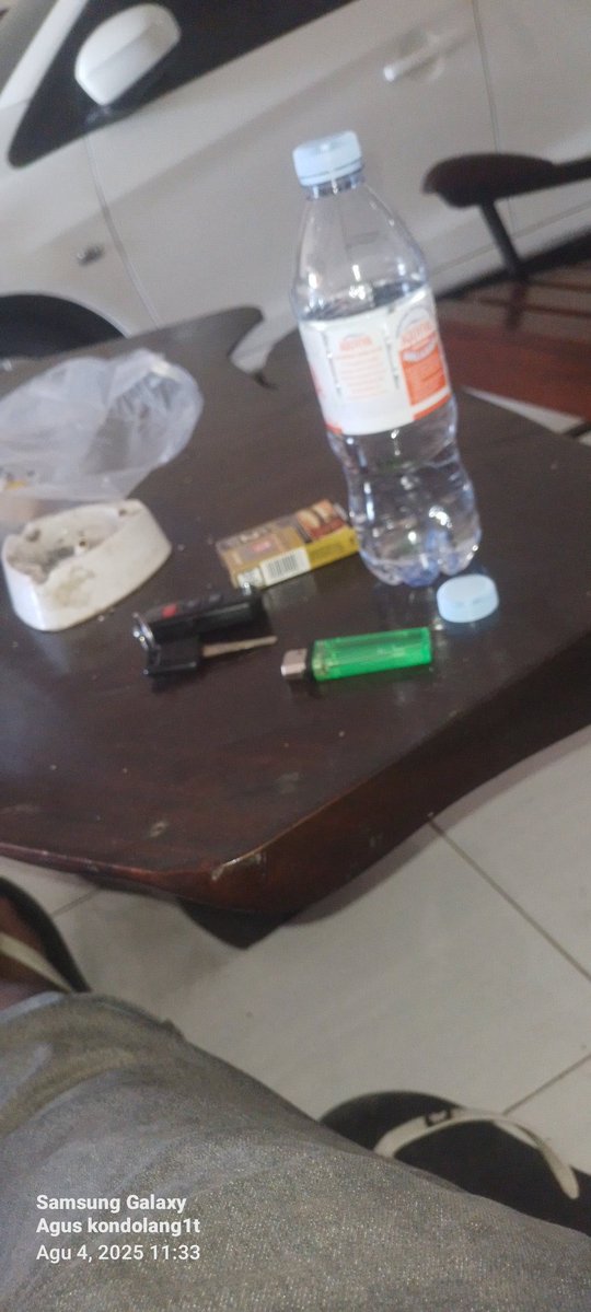 Nasi belum keluar perut uda gak kompromi
