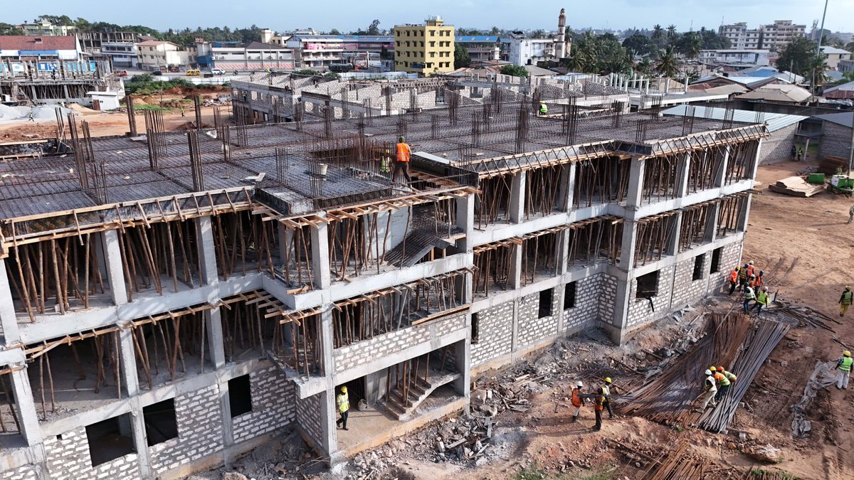 ray_omollo's tweet image. The Nyali Estate Affordable Housing Programme (AHP) in Nyali Constituency, Mombasa County, is part of the ongoing nationwide APH initiatives, aimed at reshaping the country's housing landscape. 

Commenced in February 2025, the project is a flagship development under the national…