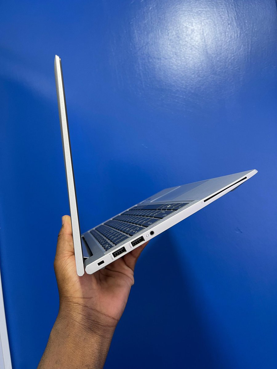 EdwinNgany's tweet photo. HP Elitebook 830 11th Gen Touchscreen from @ecbtechnologies 
🔹Windows 11 Pro 
🔹Storage 512GB SSD
🔹Memory 16GB SSD
🔹Screen size 13.3 FHD 
🔹With Intel Iris Xe Graphics 
🔹Base speed 3.00GHz
🔹Gift laptop bag
🔹Selling Price Ksh.50,000
📞0717040531
📍Iconic Business Plaza 3rd T12
https://t.co/zrx2kReaG3