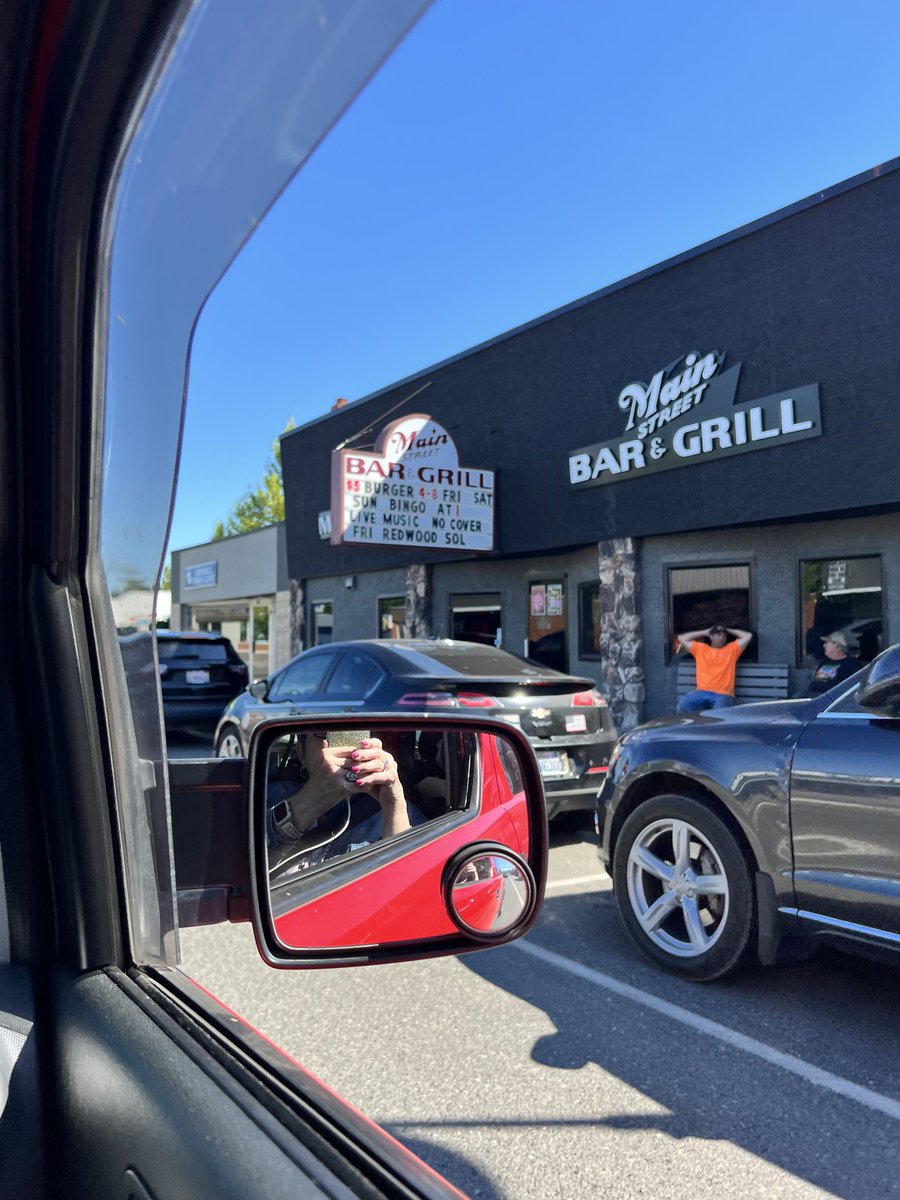 NancyPettit's tweet photo. @AgWriterArk Here are a few clicks from my phone as we drove through #FerndaleWA last week. It’s a 15 min drive from Bellingham, quaint town of about 16k people. #whereidrive #inmyelement #whatisee #PNW https://t.co/c7KE22l6w1