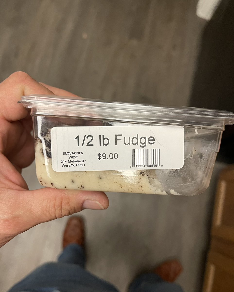 TheBigLinguine tweet media