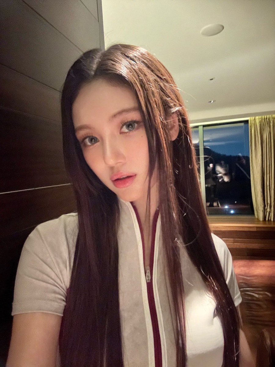 onlyface43's tweet photo. 5.🌻 https://t.co/zAiQh5D3ME