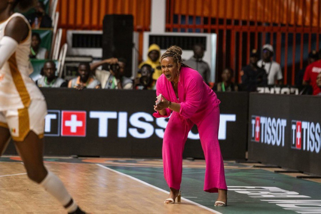 234 Essential podcast tweet media