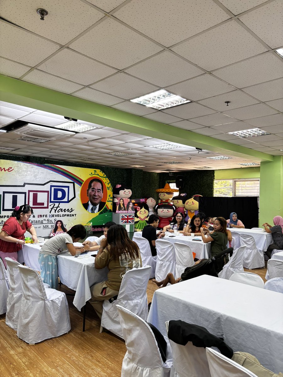 TeamKoletteOfc's tweet photo. While we are waiting for our attendees, we prepared something for these amazing people

MOONLETTES GIVE BACK

#KOLETTESharingTheLuck https://t.co/RYrd0E8qFL