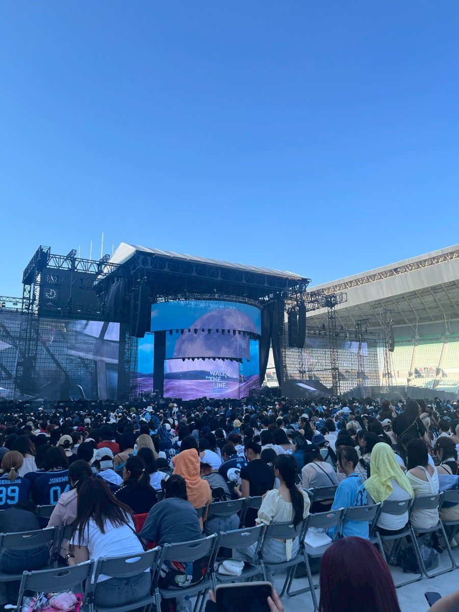 azni33's tweet photo. ENHYPEN WTL in japan 

幸せな2日間でした🥰
#ENHYPEN 
#ENHYPEN_WALK_THE_LINE https://t.co/X0Q1yQLFj7