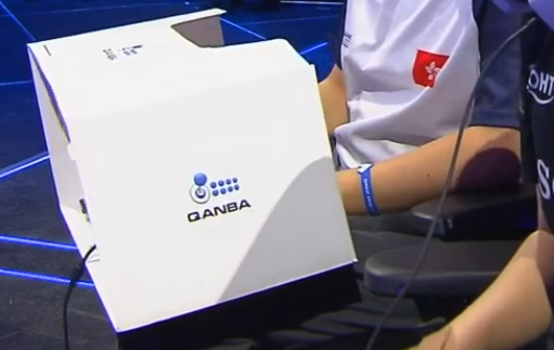i understand that it is a competitive advantage, and i understand that this is at top 8 of the most popular game in one of the world's most premier tournaments

but the box to hide inputs is still so funny dude