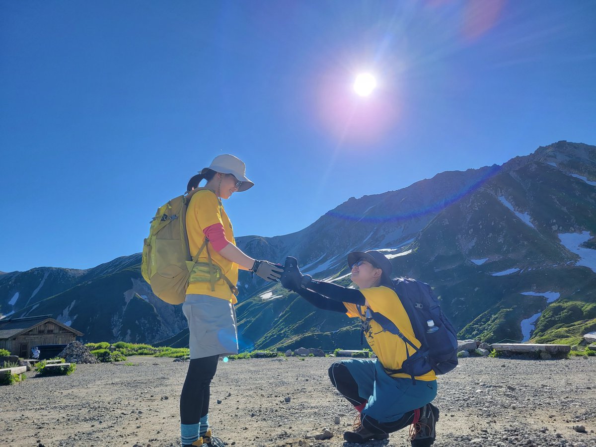 yura_w_by's tweet photo. 天の川も見えるくらい満点の星空の下で彼女にプロポーズされました！！
結婚します👩‍❤‍👩💍💒 https://t.co/5RgMzS7w4d