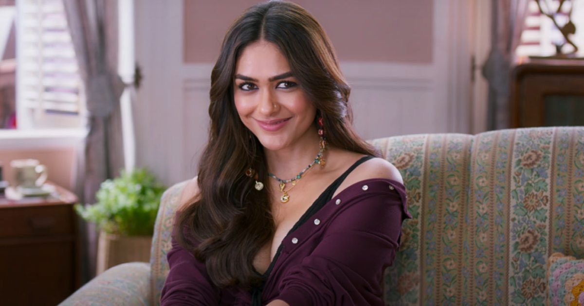 #MrunalThakur should definitely take on more Hindi film roles—she looked stunning in #SonOfSardar2 Her chemistry with #AjayDevgn  was simply amazing.