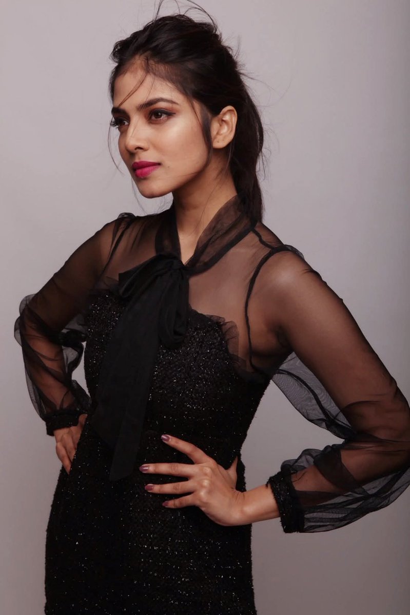 Navvin Krrishnraj / नवीन कृष्णराज (@nkrrishnraj) on Twitter photo Wishing you a very happy birthday gorgeous and beauty queen of indian cinema superstar actress <a href="/MalavikaM_/">Malavika Mohanan</a> garu ❤️. God bless you and keep growing with blessings and lots of love 💛. #MalavikaMohanan
#HBDMalavikaMohanan
#HBDMalavikaMohan
#HappyBirthdayMalavikaMohanan Wishing you a very happy birthday gorgeous and beauty queen of indian cinema superstar actress <a href="/MalavikaM_/">Malavika Mohanan</a> garu ❤️. God bless you and keep growing with blessings and lots of love 💛. #MalavikaMohanan
#HBDMalavikaMohanan
#HBDMalavikaMohan
#HappyBirthdayMalavikaMohanan