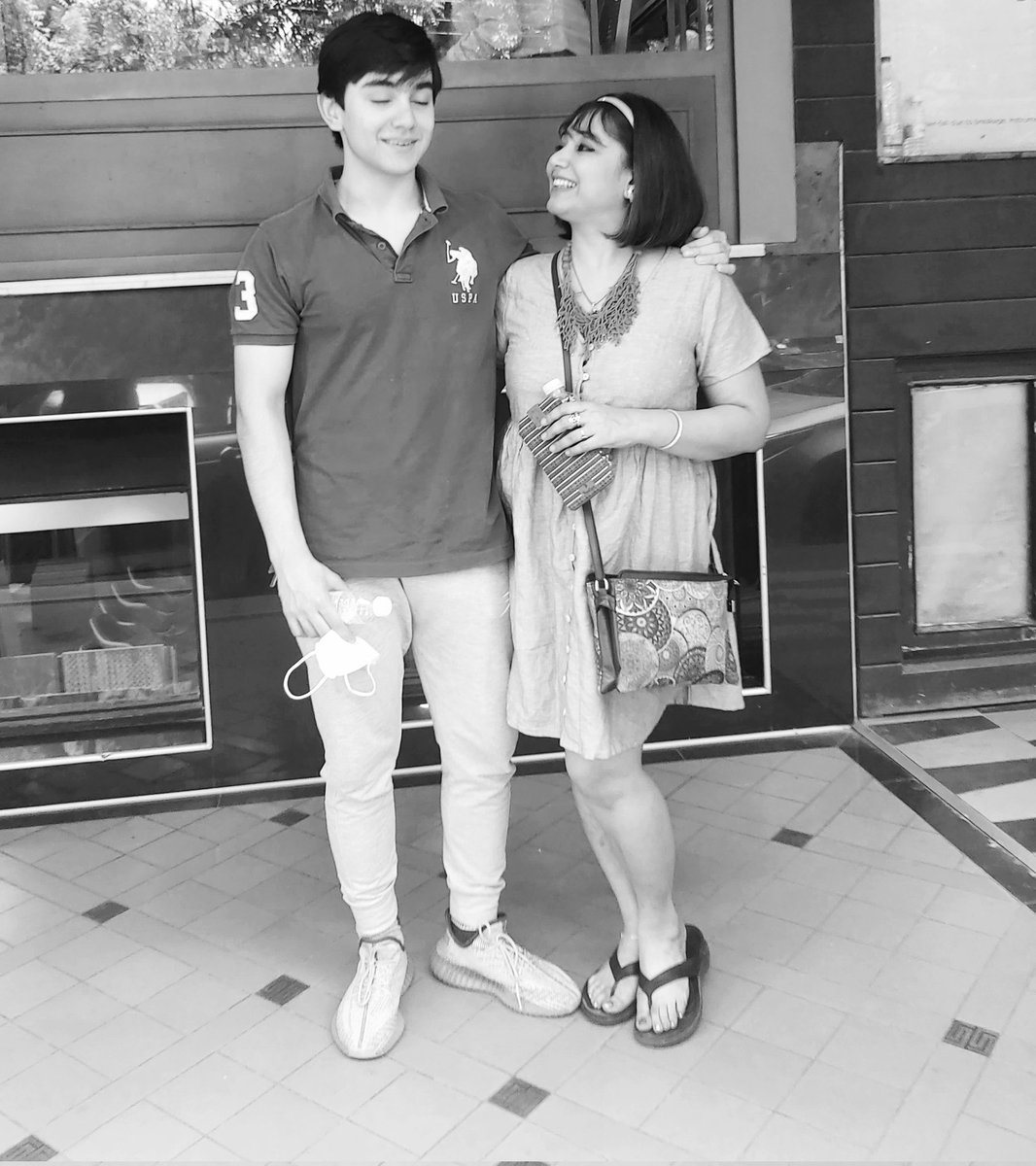 sujatavidu's tweet image. One of those typical mom-checking-on-you calls to Sonny boy this morning. I ask him, &quot;How are you?&quot;
His reply: &quot;Grape.&quot;
I play along and ask, &quot;Blackcurrant?&quot;
He&apos;s one up: &quot;Yes, everything&apos;s Blackcurrant grape.&quot;
This is how we  #communicate on most days. 
#MondayVibes