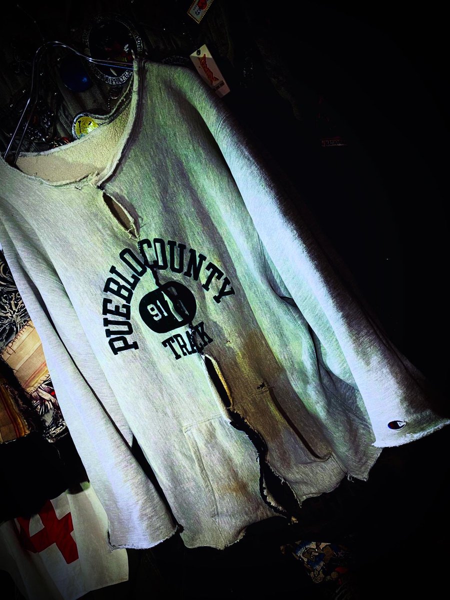 FREEDOMNoGood's tweet photo. #店内スタイリング 
4XXXL SIZE.
HIGH DAMAGE.
Reverse Weave.
SUPER BIG SIZE.
Custom.

【 #ネオ大阪帝国 #通天覚醒 #超変 #アラキ 】

いつも通り自分らしく。

SPECIAL.

#デカ履き 

#HighDamageStyle 

👁🧠🧠👁
伝説、続く。
解CHANCE放

【 #theKIDアラキ 】 
【アメ村 #ショウザンビル 】 https://t.co/UCWViYCSTt