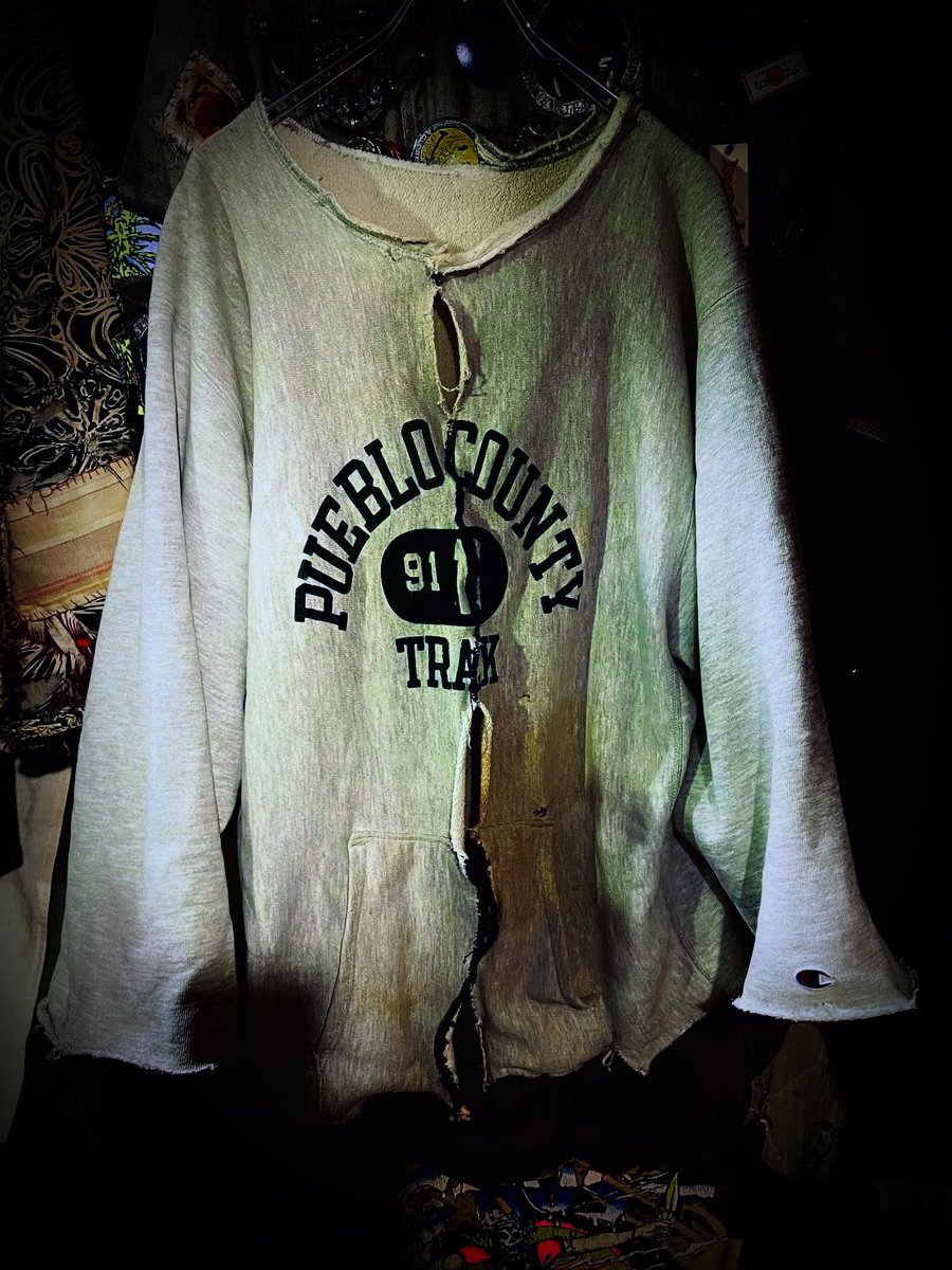 FREEDOMNoGood's tweet photo. #店内スタイリング 
4XXXL SIZE.
HIGH DAMAGE.
Reverse Weave.
SUPER BIG SIZE.
Custom.

【 #ネオ大阪帝国 #通天覚醒 #超変 #アラキ 】

いつも通り自分らしく。

SPECIAL.

#デカ履き 

#HighDamageStyle 

👁🧠🧠👁
伝説、続く。
解CHANCE放

【 #theKIDアラキ 】 
【アメ村 #ショウザンビル 】 https://t.co/UCWViYCSTt