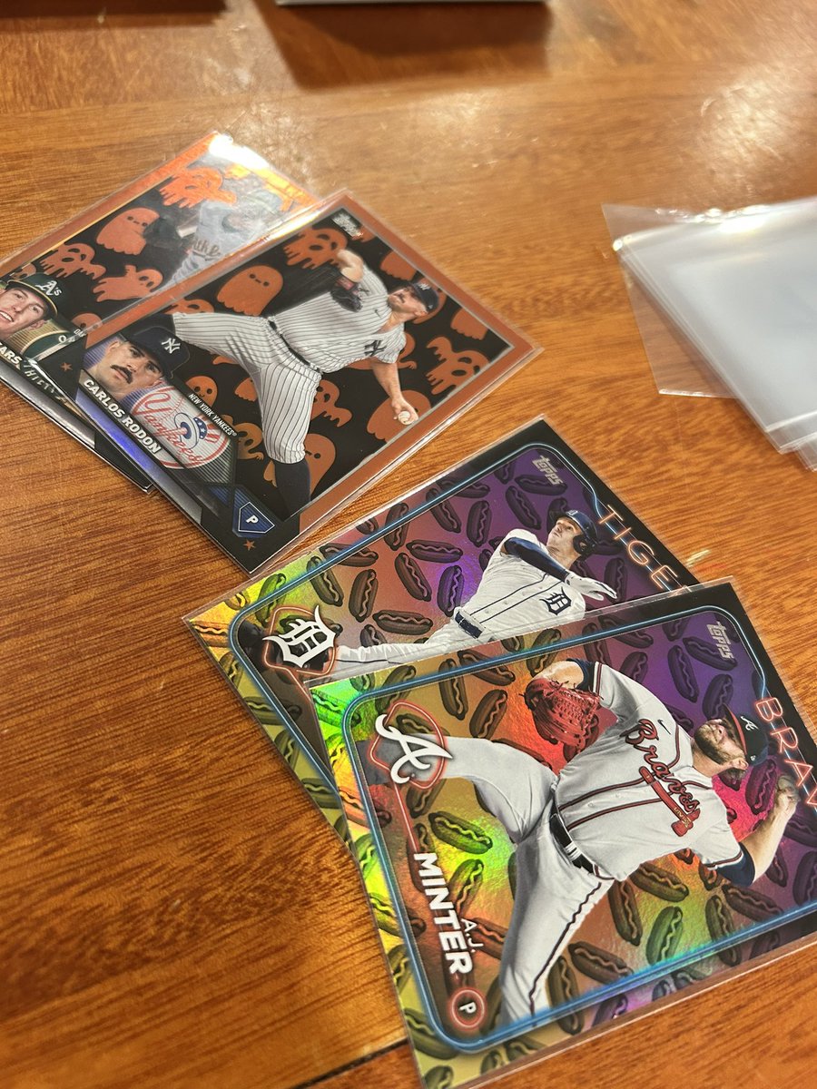Little League Libraries (@lillglibraries) on Twitter photo Going to be surprising some kiddos with some Ghost and Hot Dog Foils. All thanks to <a href="/eshecker/">Eric Hecker</a> Going to be surprising some kiddos with some Ghost and Hot Dog Foils. All thanks to <a href="/eshecker/">Eric Hecker</a>