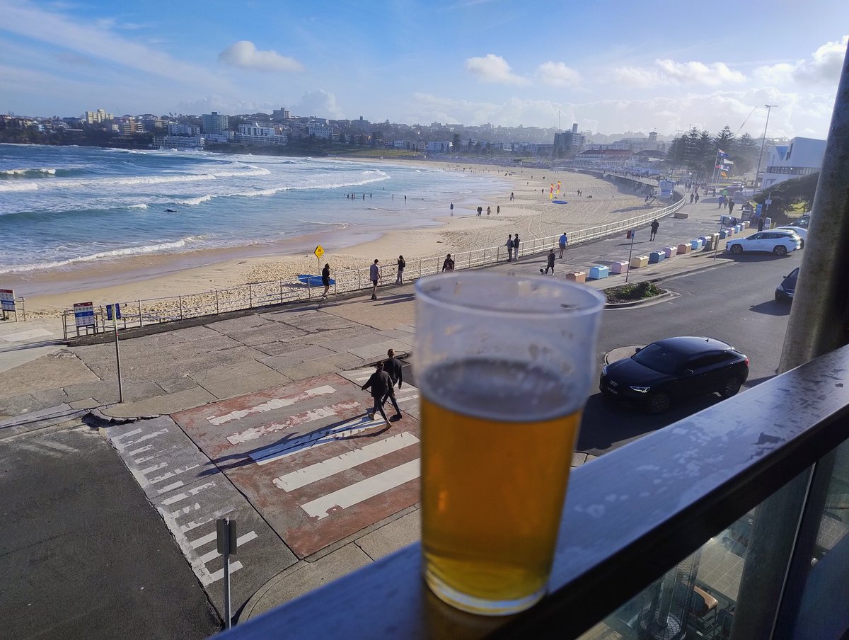 Not a bad spot for a Monday slurp #bondi #cowbridgelions #flytheflag